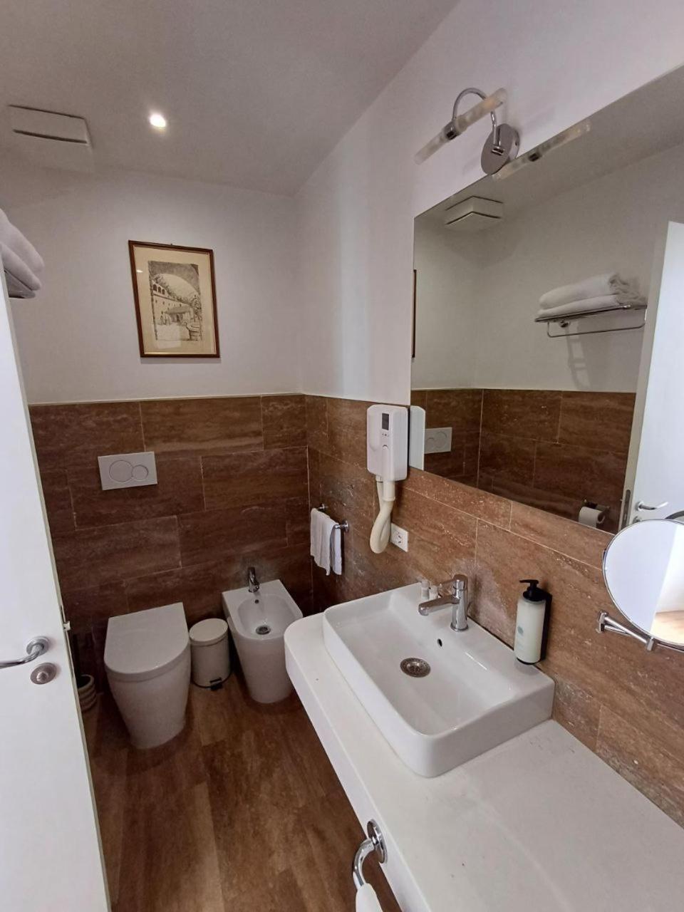 Triple Big Amazing View, For Two O Three Person, In Center Of Guest house Rome